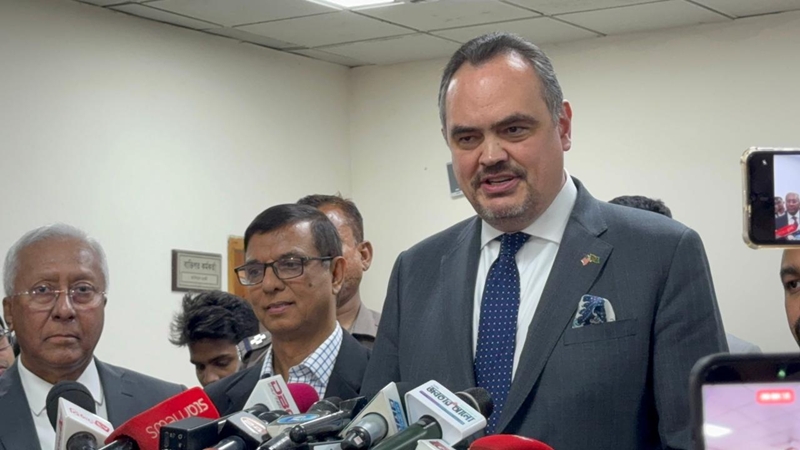 বাংলাদেশের নির্বাচনে যুক্তরাষ্ট্র কোনও পক্ষ নেবে না: নতুন মার্কিন রাষ্ট্রদূত